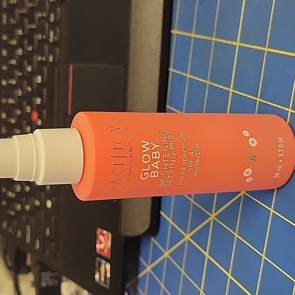 Pacifica Glow Baby SPF 45 Mist 50ml New In Glass Bottle - Picture 1 of 4